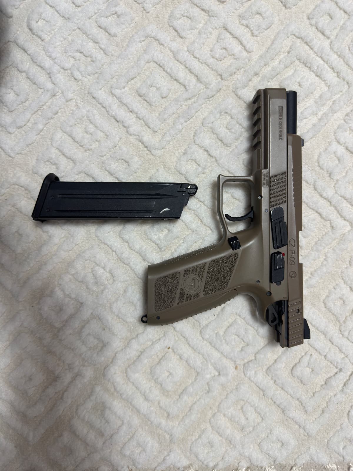 CZ P-09 Airsoft Tabanca - görsel 1