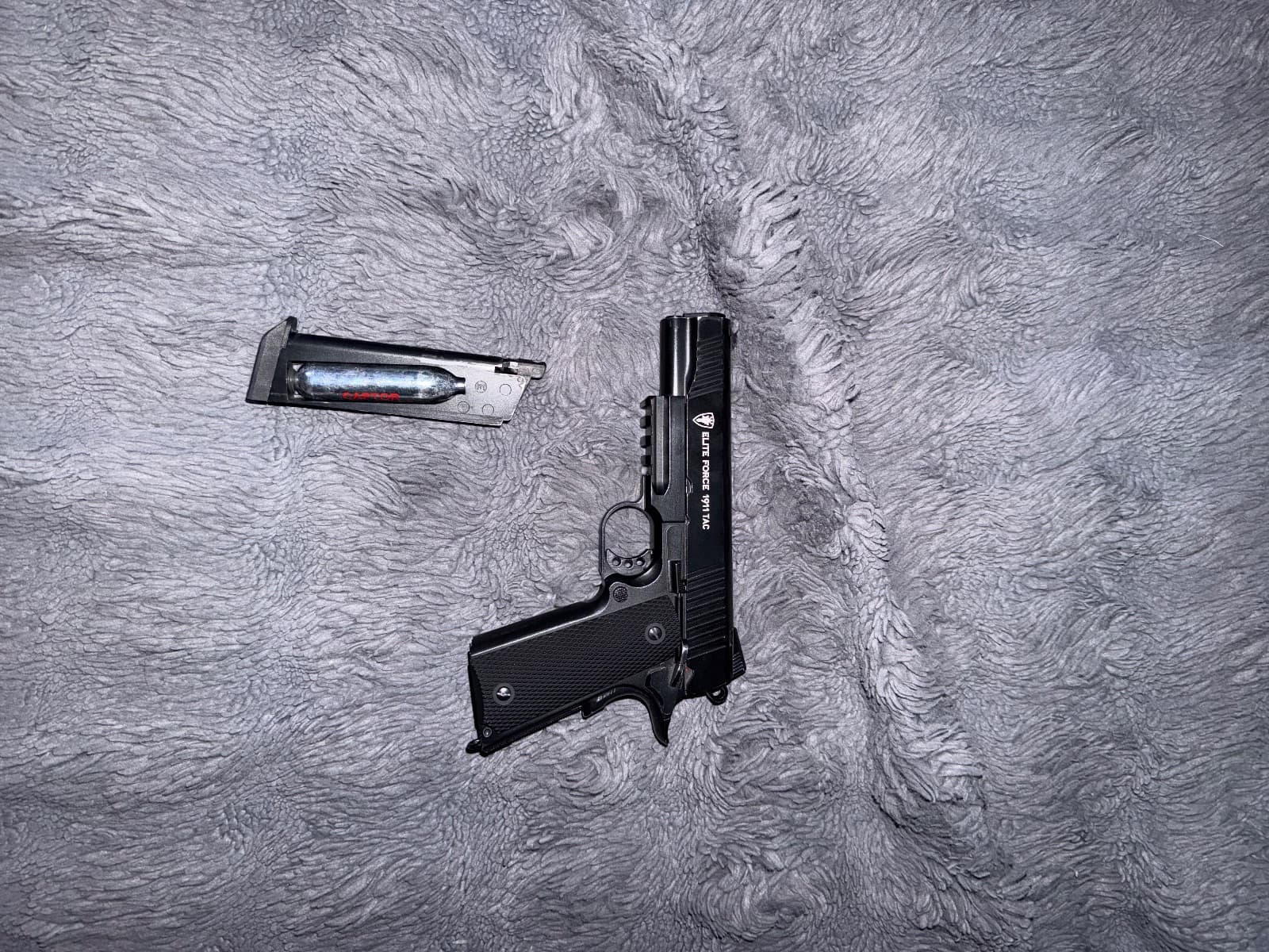 ELITE FORCE 1911 TAC Hiç bir sıkıntısı yok - görsel 1