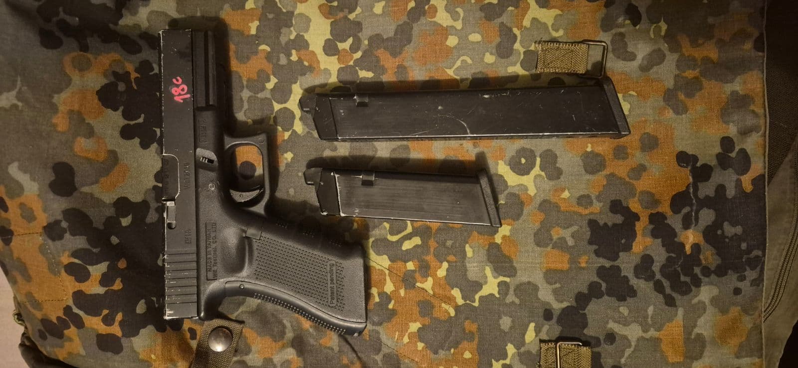 WE Glock 18C GBB Tabanca ve 50 BB uzun şarjör - görsel 1